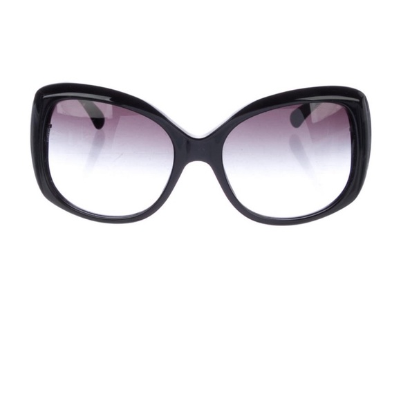 Chanel Oversized Interlocking CC Black Gradient Sunglasses - Picture 1 of 13
